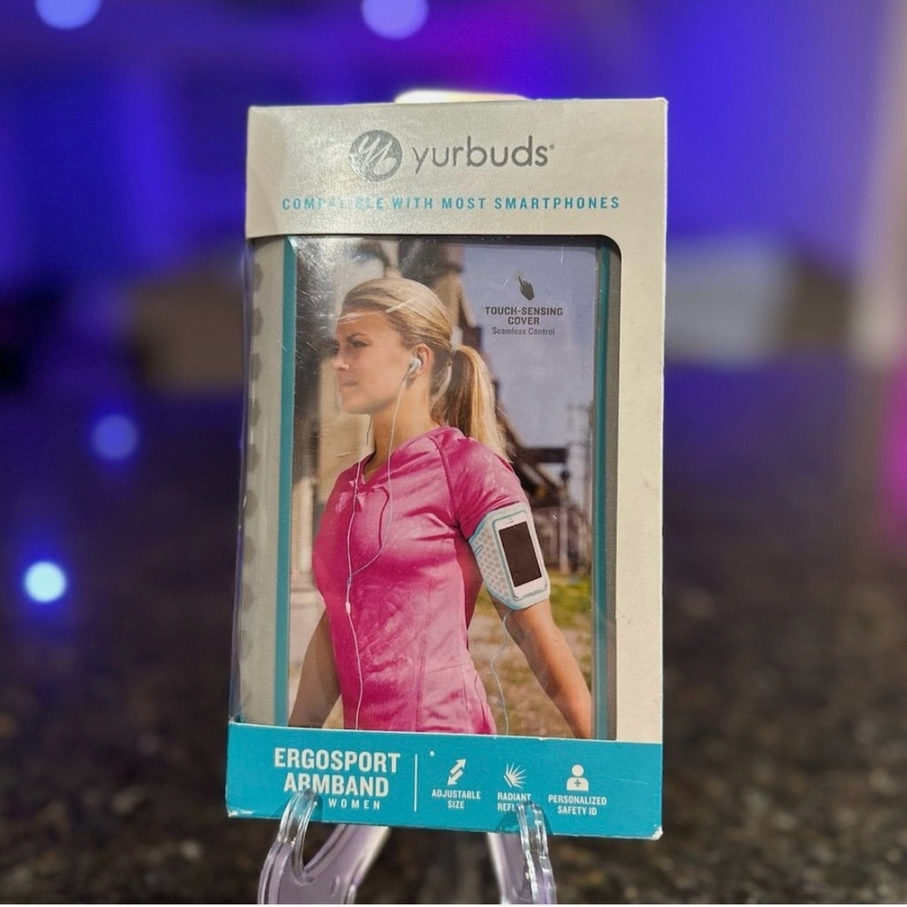 Yurbuds Women's Blue Armband for iPhone 11 Running Adjustable Size